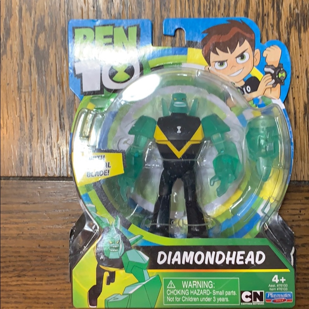 Ben 10 figure Diamondhead Hard to find